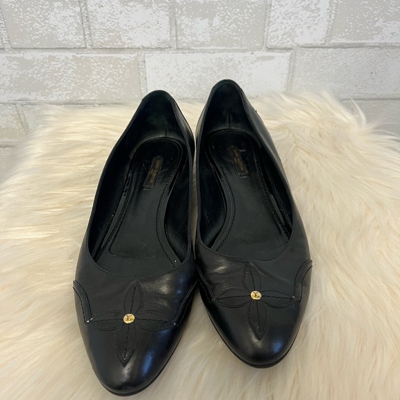 Louis Vuitton Black Leather Flats Size 40 - Picture 2 of 10